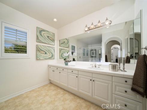 26 Upland , Irvine, CA