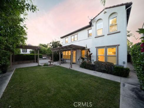 26 Upland , Irvine, CA