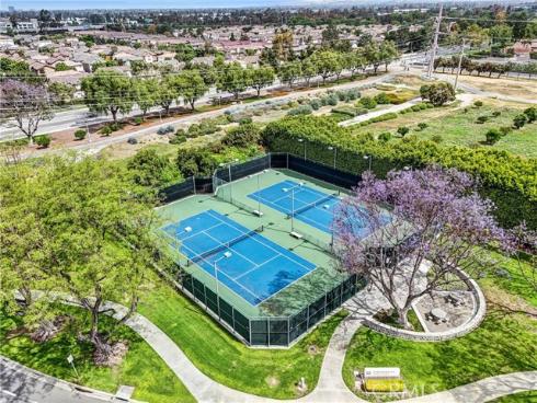 401  Deerfield  84  Avenue, Irvine, CA