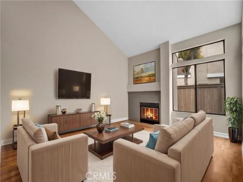 401 Deerfield 84 Avenue, Irvine, CA