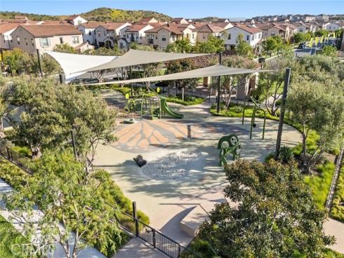 109 Fairgreen , Irvine, CA