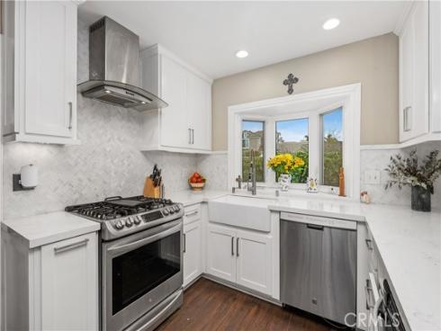 9 Northgrove 11 , Irvine, CA