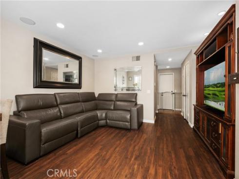 9 Northgrove 11 , Irvine, CA