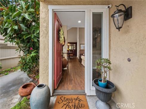 9 Northgrove 11 , Irvine, CA