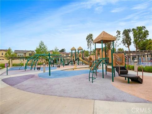 9 Northgrove 11 , Irvine, CA