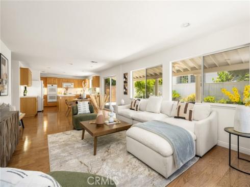 40 Calais , Irvine, CA