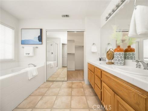 40 Calais , Irvine, CA