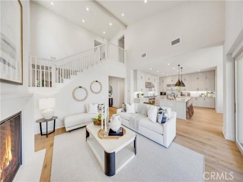 205  Pinnacle  , Irvine, CA