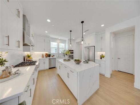 251 Tank , Irvine, CA