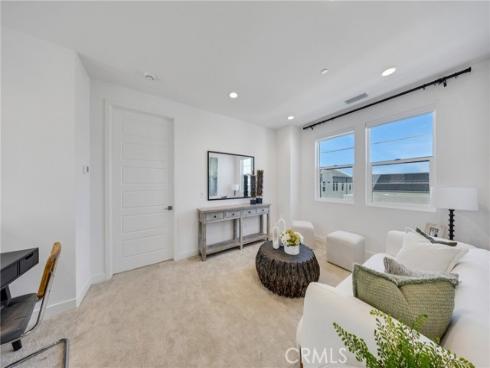 251 Tank , Irvine, CA