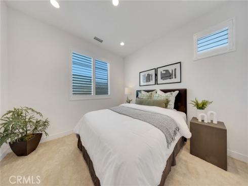 251 Tank , Irvine, CA