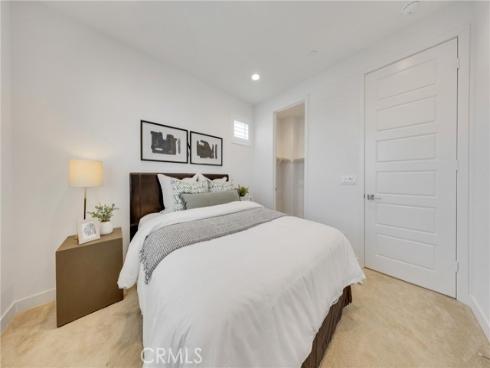 251 Tank , Irvine, CA