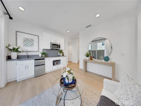 251 Tank , Irvine, CA