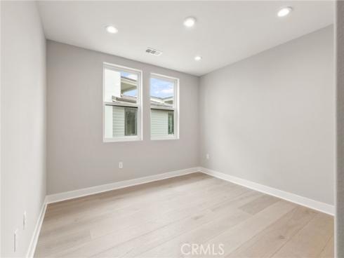 204 Stage , Irvine, CA