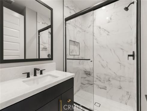 204 Stage , Irvine, CA