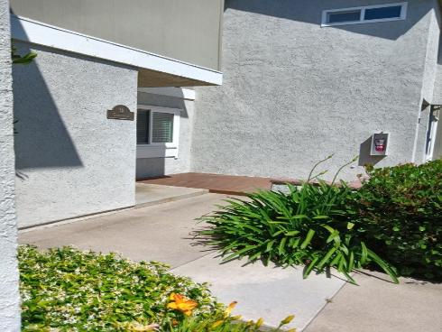 18 Goldenbush , Irvine, CA