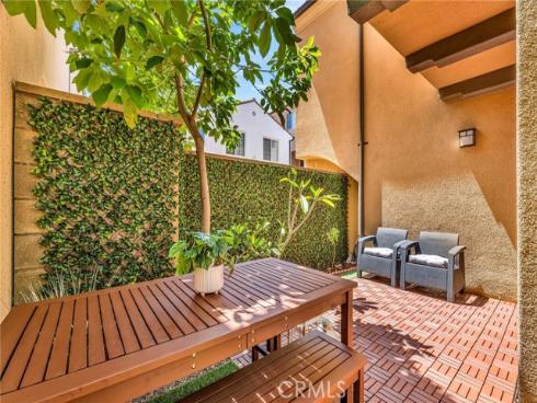 55 Strawberry , Irvine, CA