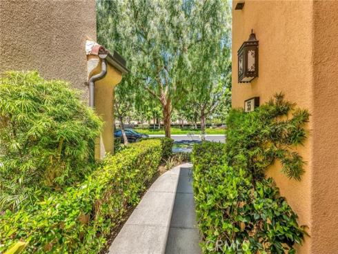 55 Strawberry , Irvine, CA