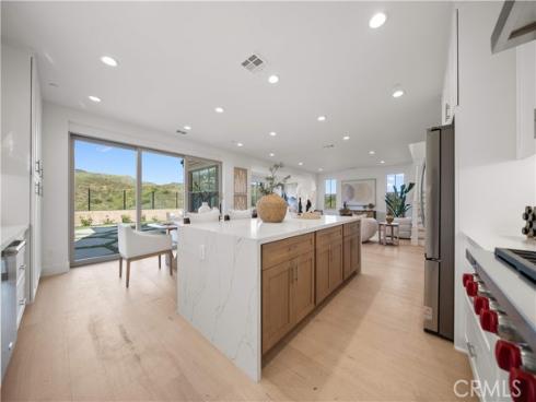 101 Somera , Irvine, CA