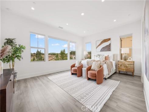 59 Longchamp , Irvine, CA