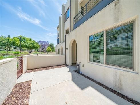 143 Frame , Irvine, CA