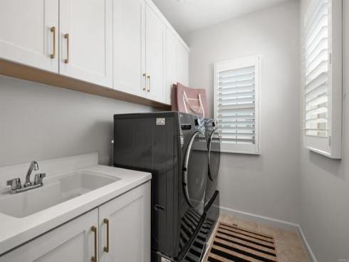 107 Starbright , Irvine, CA