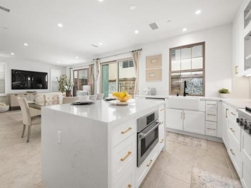 107 Starbright , Irvine, CA