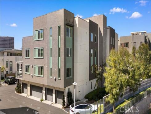 107 Bowery , Irvine, CA