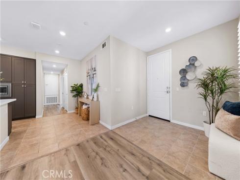 107 Bowery , Irvine, CA