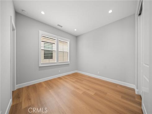 100 Henderson , Irvine, CA