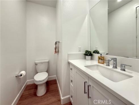 418 Treble , Irvine, CA