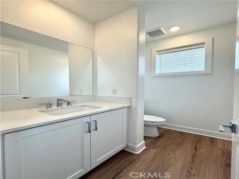 418 Treble , Irvine, CA