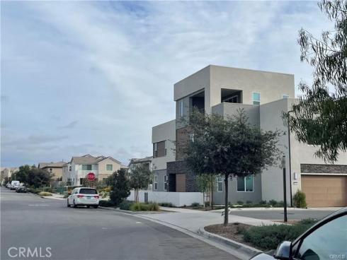 418  Treble  , Irvine, CA