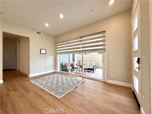 418 Treble , Irvine, CA