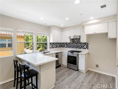 36 Chula Vista 109 , Irvine, CA