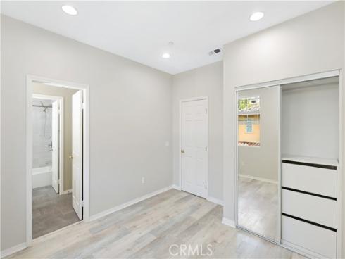 36 Chula Vista 109 , Irvine, CA