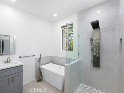 36 Chula Vista 109 , Irvine, CA