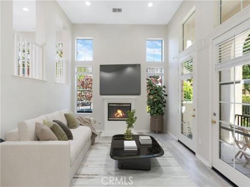 36 Chula Vista 109 , Irvine, CA