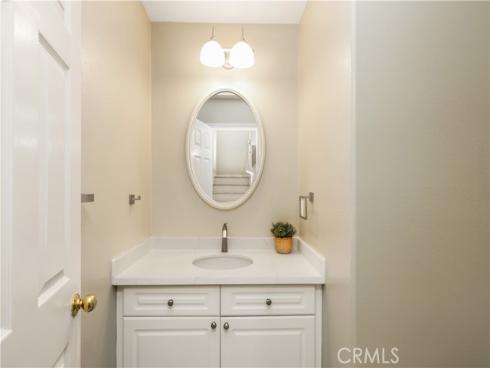 36 Chula Vista 109 , Irvine, CA