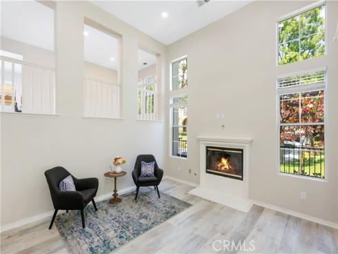 36 Chula Vista 109 , Irvine, CA