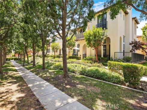 36 Chula Vista 109 , Irvine, CA
