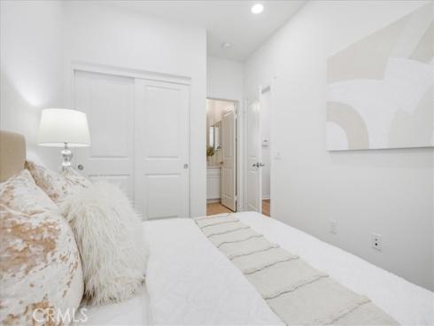 148 Capricorn , Irvine, CA