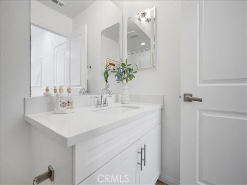 148 Capricorn , Irvine, CA