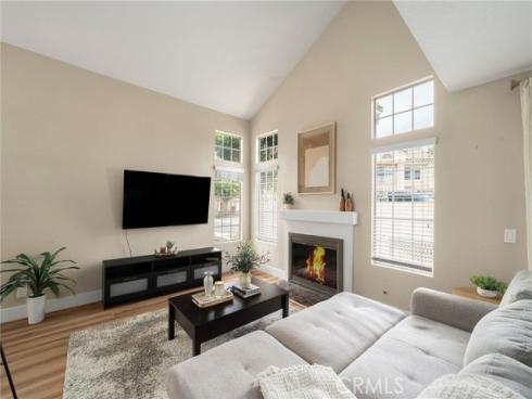 71 Agostino , Irvine, CA