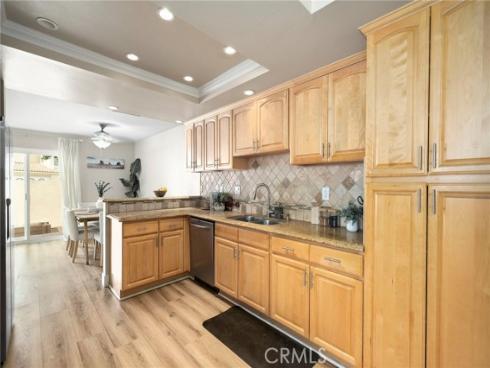 71 Agostino , Irvine, CA