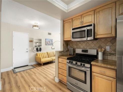 71 Agostino , Irvine, CA