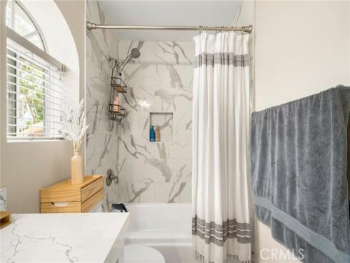 71 Agostino , Irvine, CA