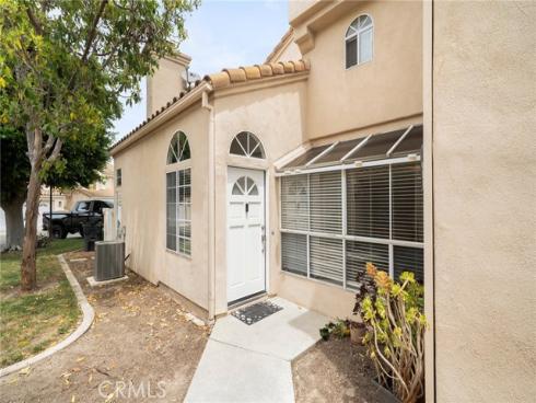 71 Agostino , Irvine, CA