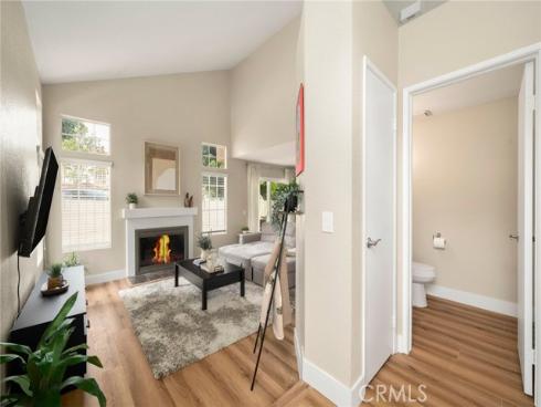 71 Agostino , Irvine, CA