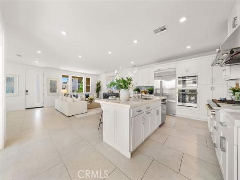 306 Treble , Irvine, CA